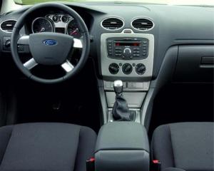 Ford Focus autóbérlés-debrecen-repülőtér-ford-focus-cabrio3-.jpg.jpg